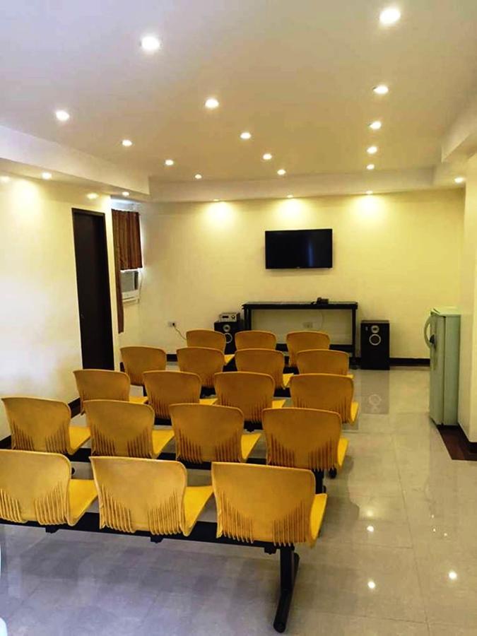 Rainbowland Hotel Olongapo Bagian luar foto